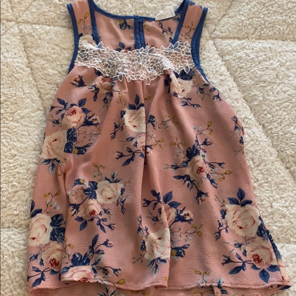 Floral top